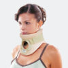 Collare cervicale con foro tracheale